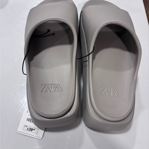 Rubbersized platform sandals - Picture 5 of 5